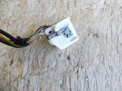 Mercedes White Gray 20 Pole Connector 04654578285